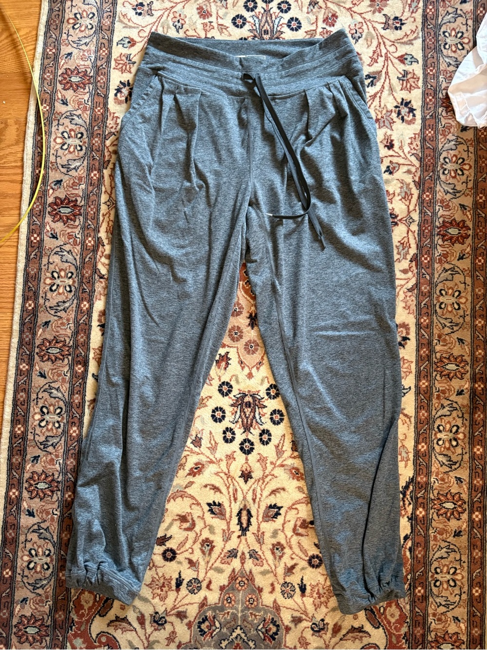 Lole Grey Pleated Sweatpants